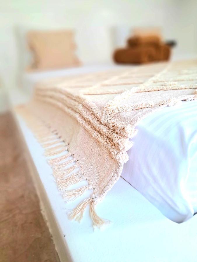 Boho Boutique Hotel - Beachfront , Adults Only , Private Pool Кивенгва Номер фото