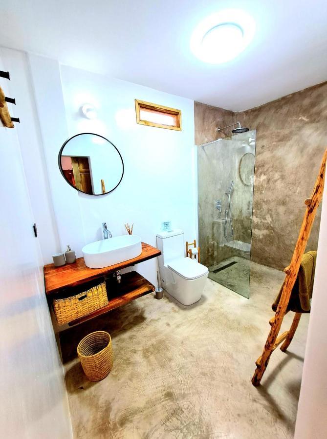 Boho Boutique Hotel - Beachfront , Adults Only , Private Pool Кивенгва Экстерьер фото
