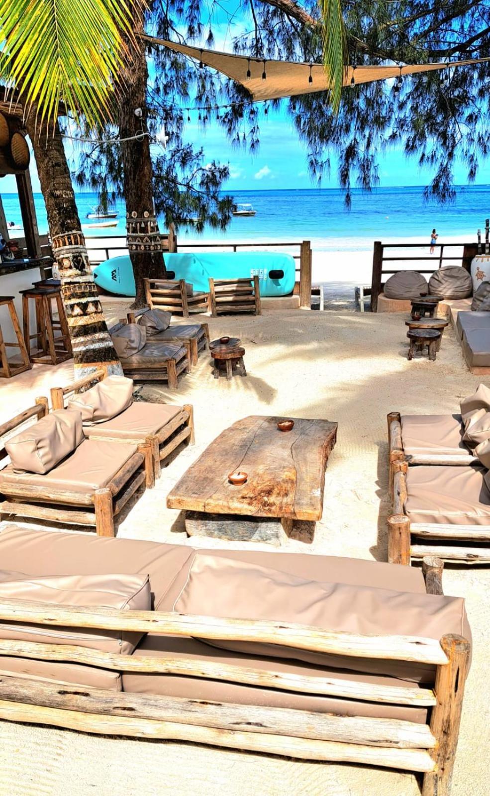 Boho Boutique Hotel - Beachfront , Adults Only , Private Pool Кивенгва Экстерьер фото