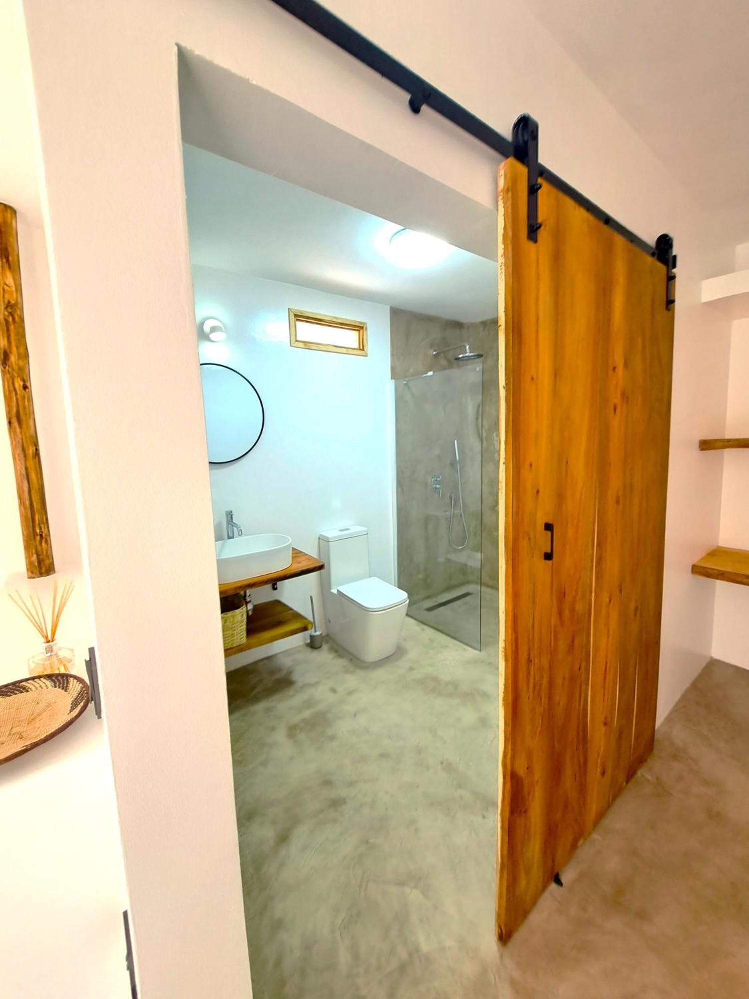 Boho Boutique Hotel - Beachfront , Adults Only , Private Pool Кивенгва Экстерьер фото
