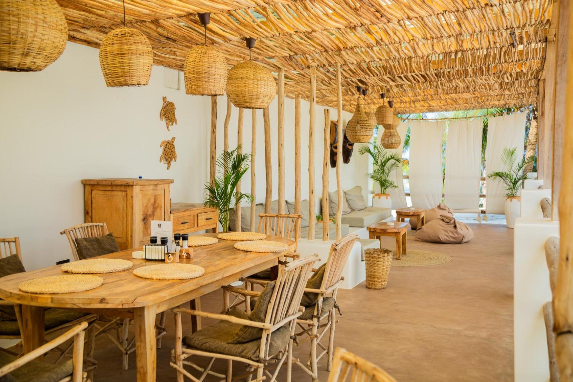 Boho Boutique Hotel - Beachfront , Adults Only , Private Pool Кивенгва Экстерьер фото