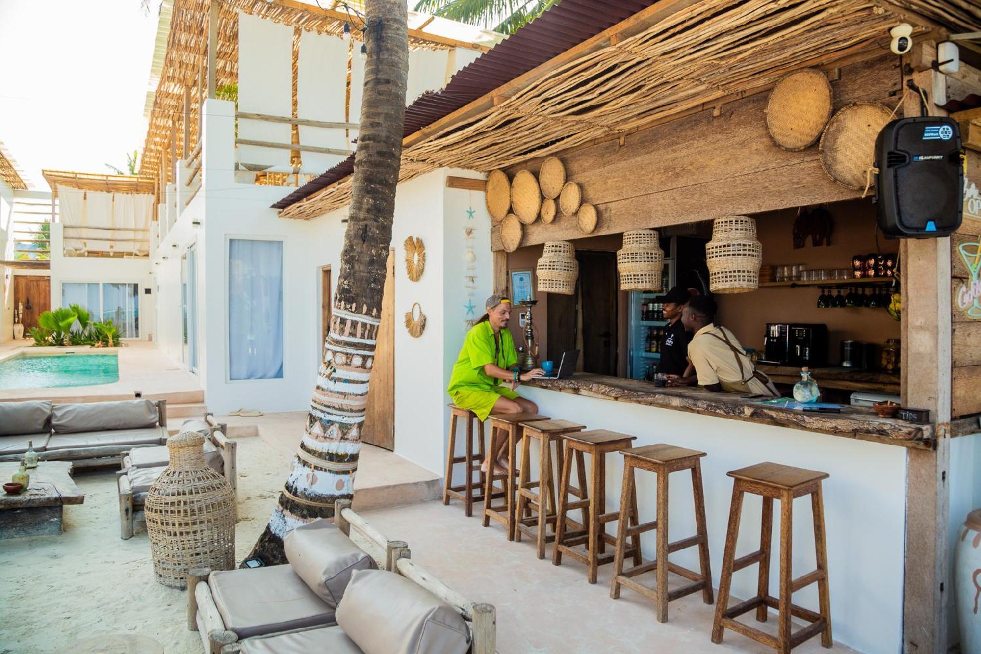 Boho Boutique Hotel - Beachfront , Adults Only , Private Pool Кивенгва Экстерьер фото