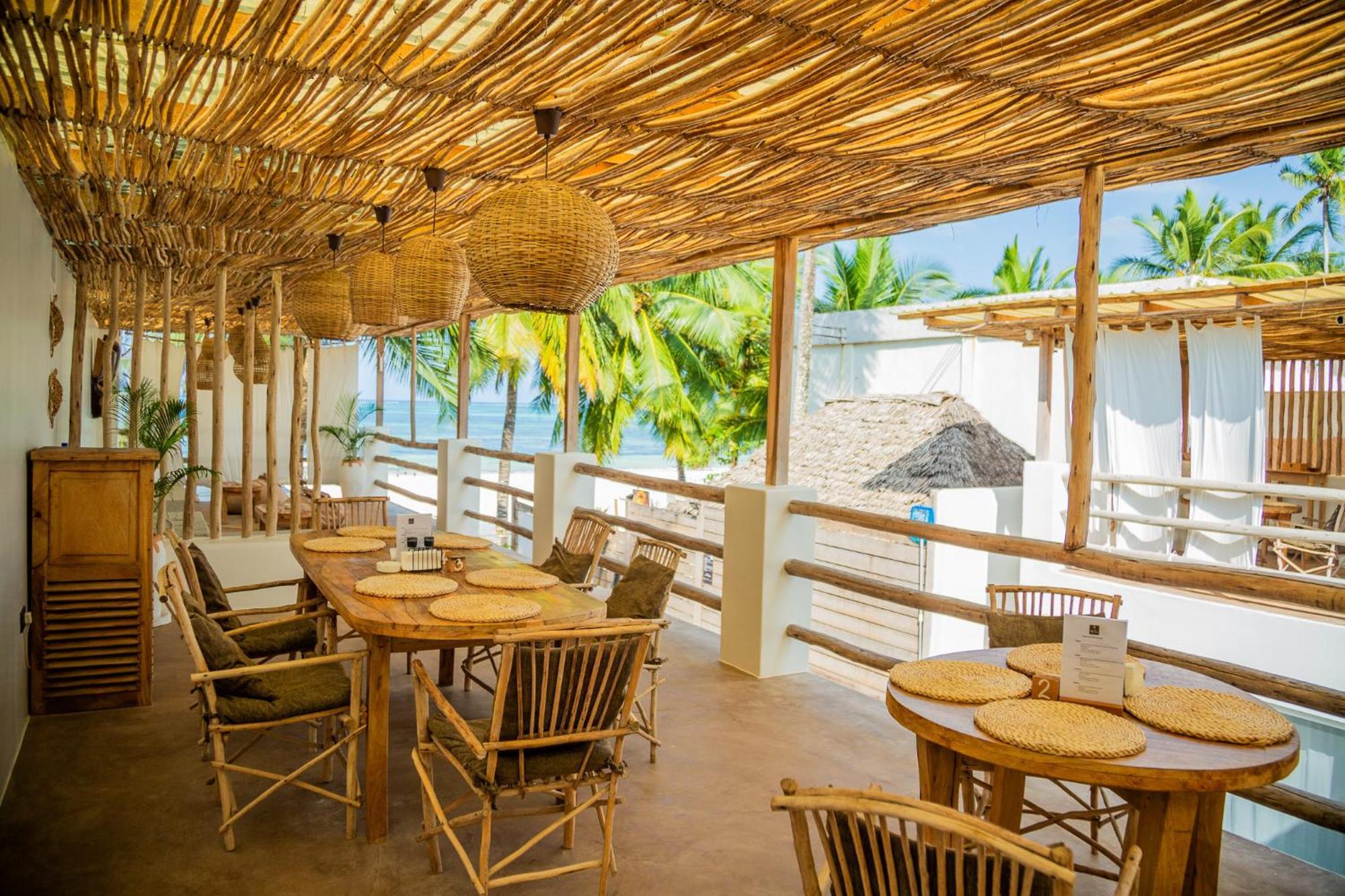 Boho Boutique Hotel - Beachfront , Adults Only , Private Pool Кивенгва Экстерьер фото