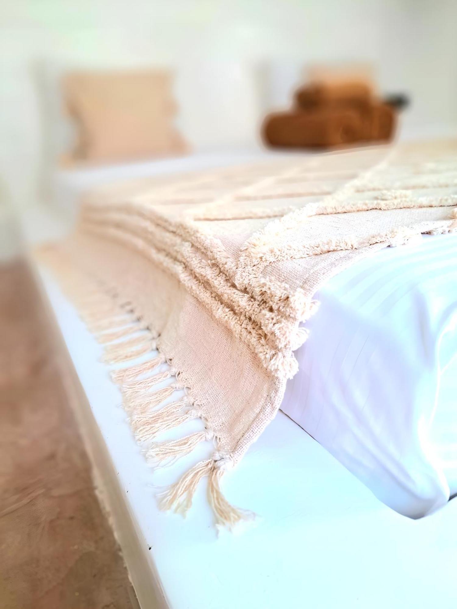 Boho Boutique Hotel - Beachfront , Adults Only , Private Pool Кивенгва Экстерьер фото