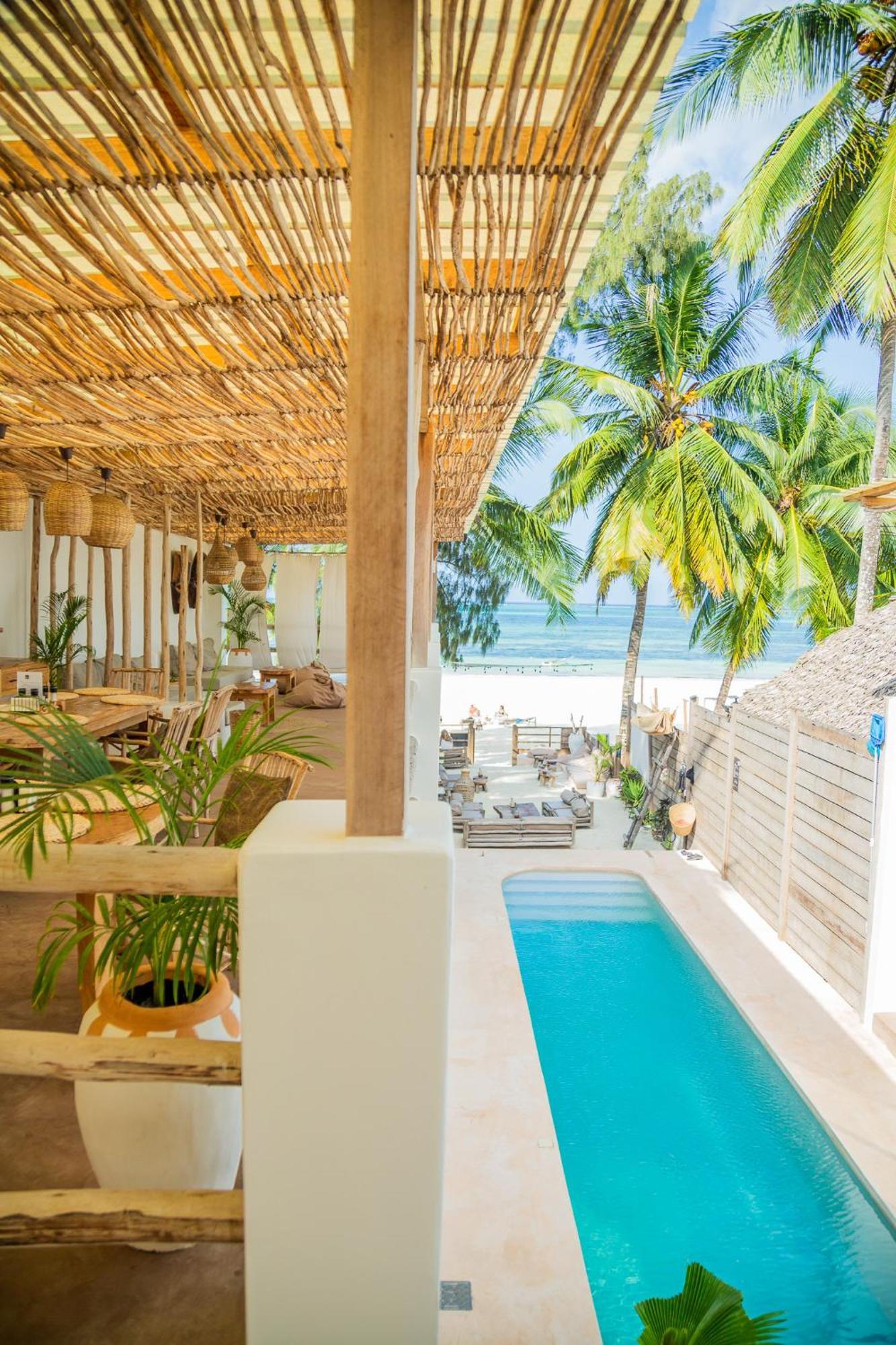 Boho Boutique Hotel - Beachfront , Adults Only , Private Pool Кивенгва Экстерьер фото
